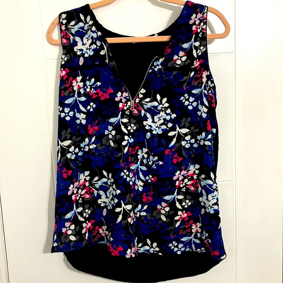 Ricki’s Floral No Sleeve Top - Picture 1 of 2